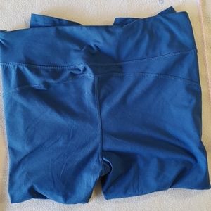 Dark teal capri leggings